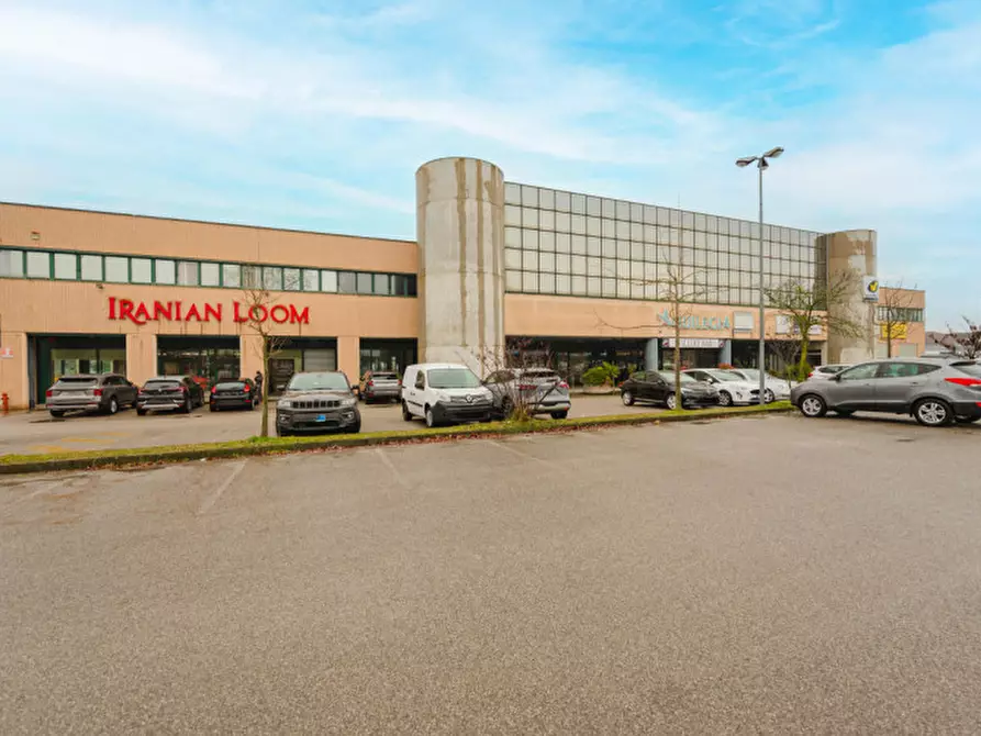 Immagine 6 di Ufficio in vendita  in Via Giorgio la Pira a San Donà Di Piave