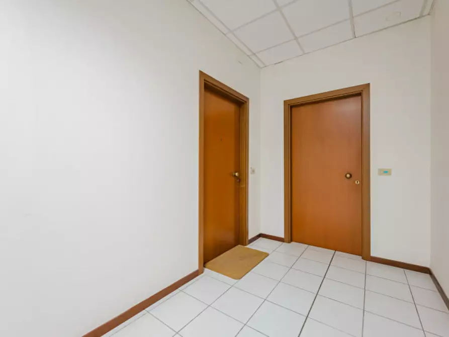 Immagine 7 di Ufficio in vendita  in Via Giorgio la Pira a San Donà Di Piave