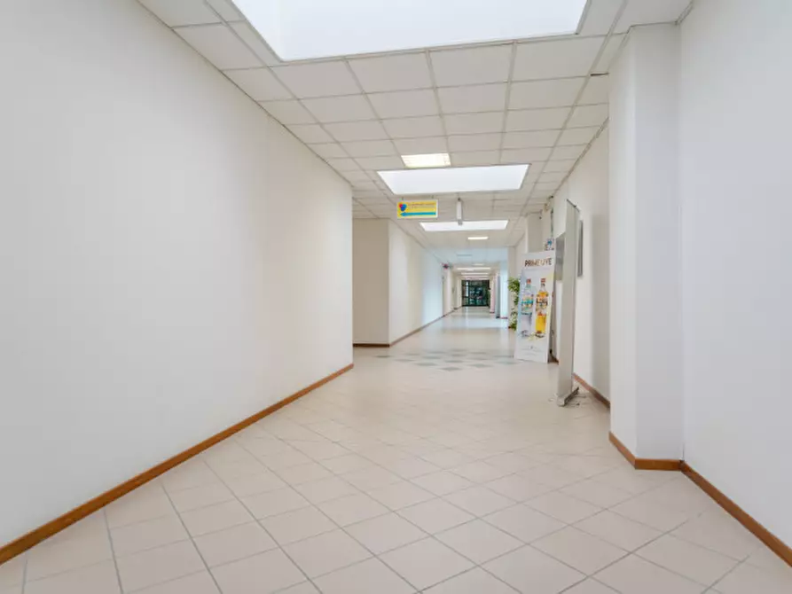 Immagine 13 di Ufficio in vendita  in Via Giorgio la Pira a San Donà Di Piave