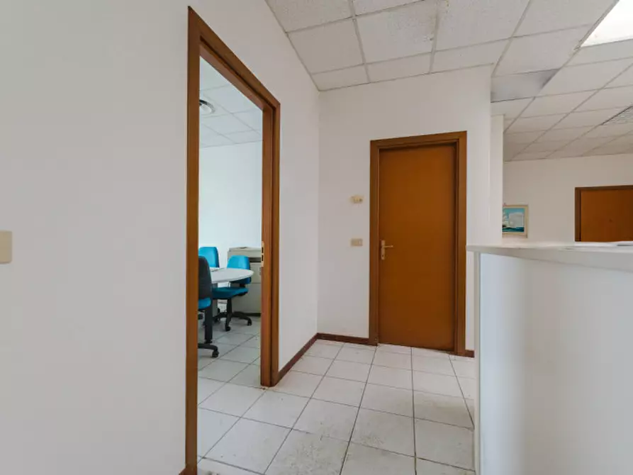 Immagine 14 di Ufficio in vendita  in Via Giorgio la Pira a San Donà Di Piave