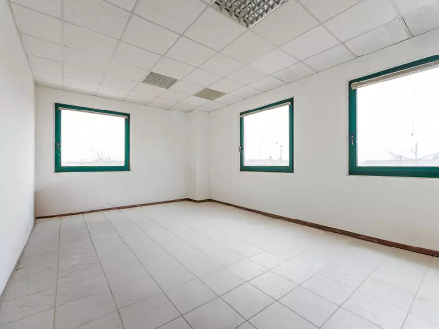 Immagine 20 di Ufficio in vendita  in Via Giorgio la Pira a San Donà Di Piave