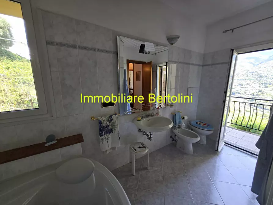 Immagine 21 di Casa indipendente in vendita  in San Bartolomeo a San Remo