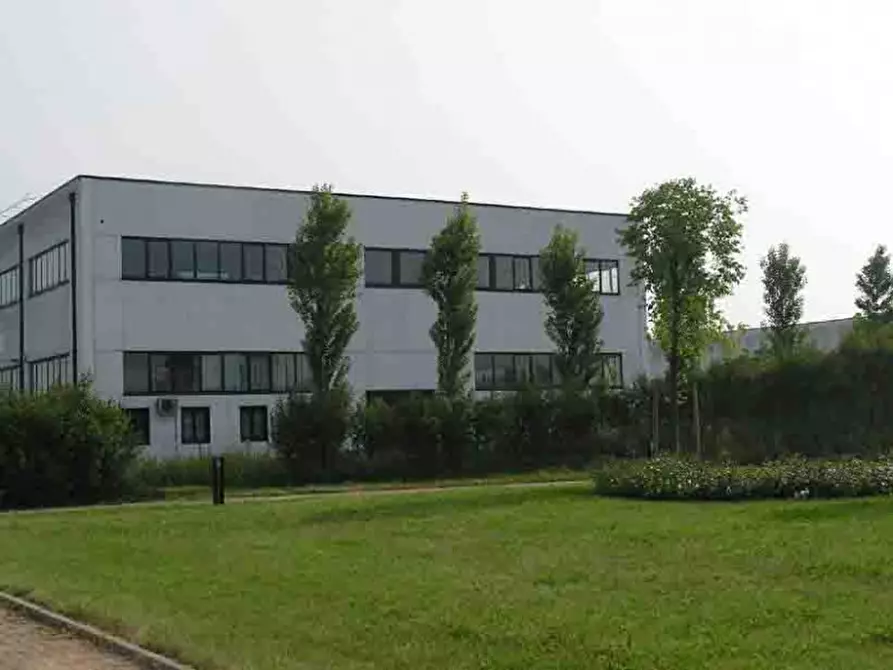 Immagine 1 di Capannone industriale in affitto  in Via Mattei a Saccolongo