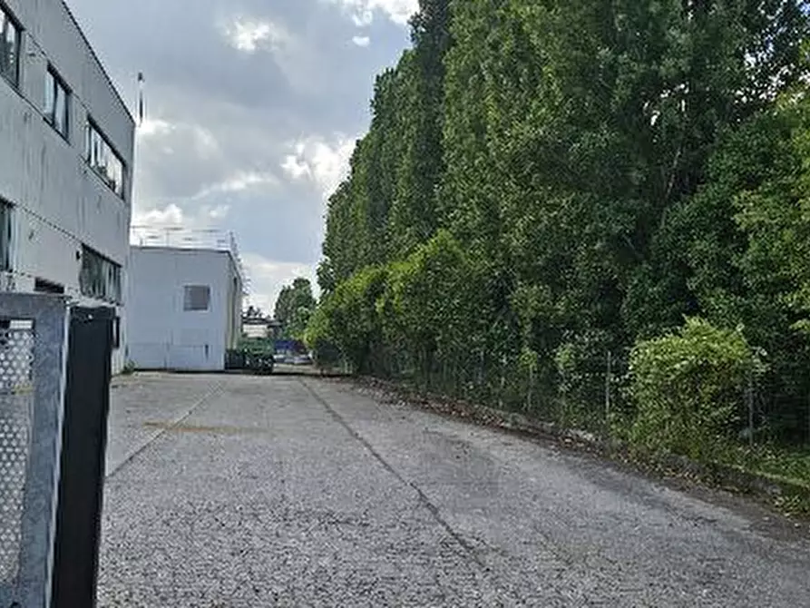 Immagine 2 di Capannone industriale in affitto  in Via Mattei a Saccolongo