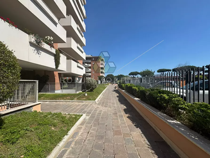Immagine 27 di Appartamento in vendita  in Via Francesco Cilea a Roma