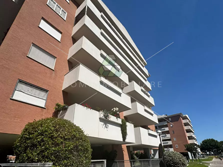 Immagine 28 di Appartamento in vendita  in Via Francesco Cilea a Roma