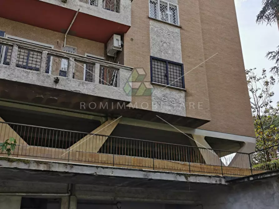 Immagine 2 di Garage in vendita  in Via Michele Pironti a Roma