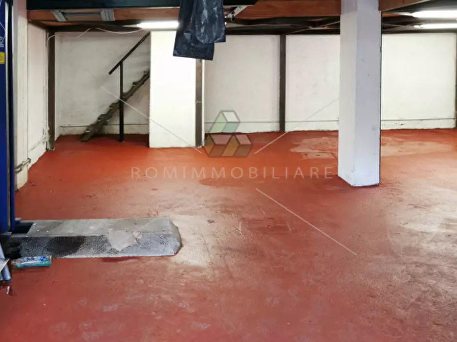 Immagine 7 di Garage in vendita  in Via Michele Pironti a Roma