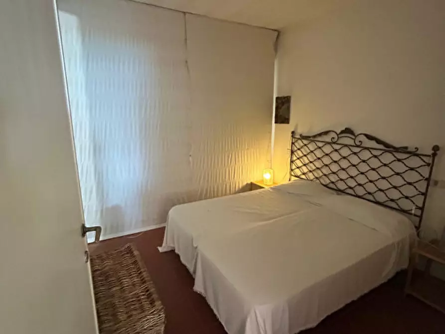 Immagine 10 di Appartamento in vendita  in via delle mimose a Orbetello
