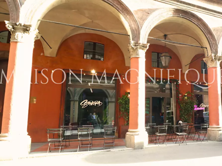 Immagine 6 di Attività commerciale in vendita  in Piazza Aldrovandi a Bologna