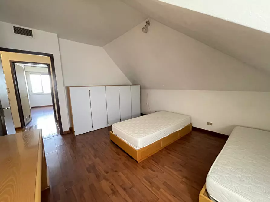 Immagine 10 di Attico in vendita  a Suzzara