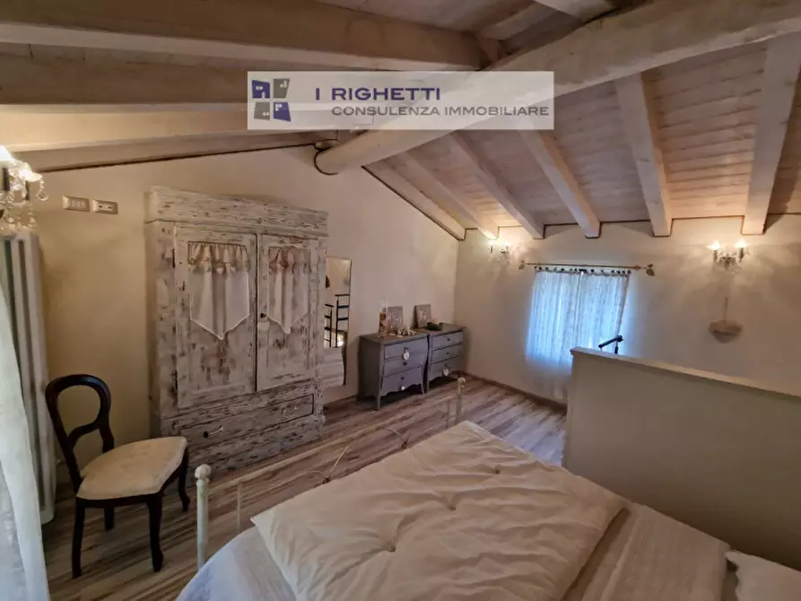 Immagine 2 di Villetta a schiera in vendita  in Loc. La Pozza a Torri Del Benaco
