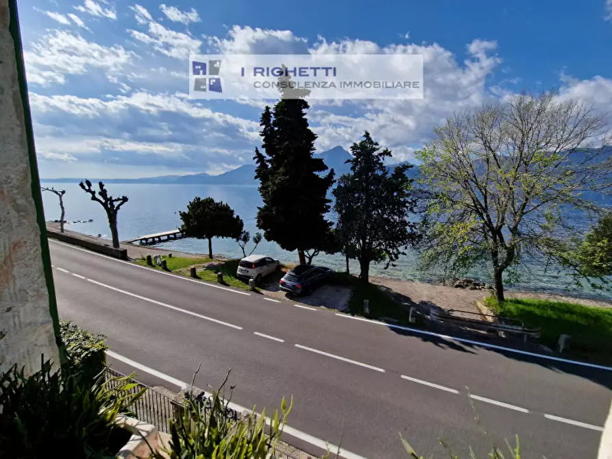 Immagine 16 di Villetta a schiera in vendita  in Loc. La Pozza a Torri Del Benaco