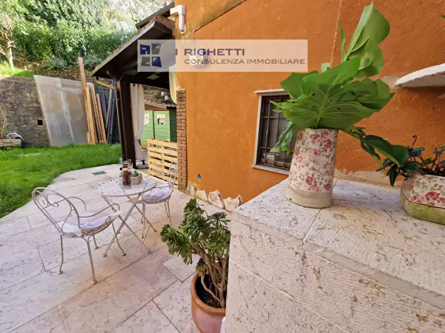 Immagine 27 di Villetta a schiera in vendita  in Loc. La Pozza a Torri Del Benaco