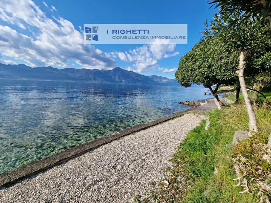 Immagine 33 di Villetta a schiera in vendita  in Loc. La Pozza a Torri Del Benaco