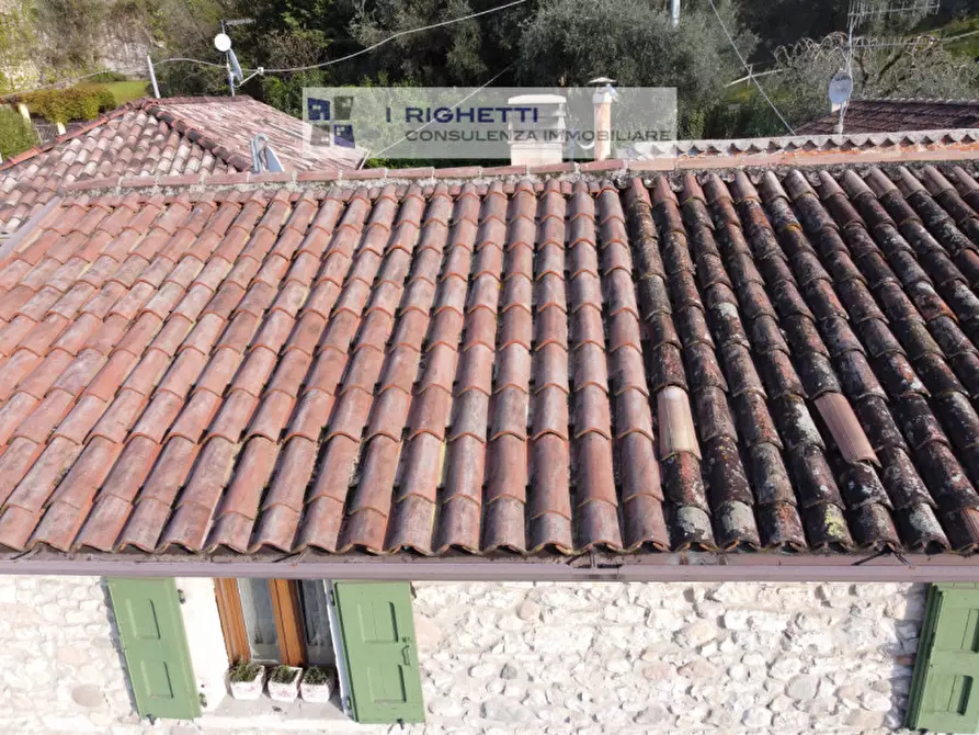 Immagine 63 di Villetta a schiera in vendita  in Loc. La Pozza a Torri Del Benaco