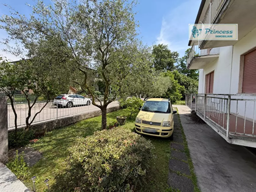 Immagine 15 di Casa bifamiliare in vendita  a Schio