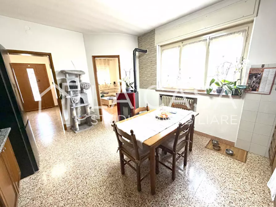 Immagine 10 di Casa bifamiliare in vendita  in Via andreuzzi,4 a Spilimbergo