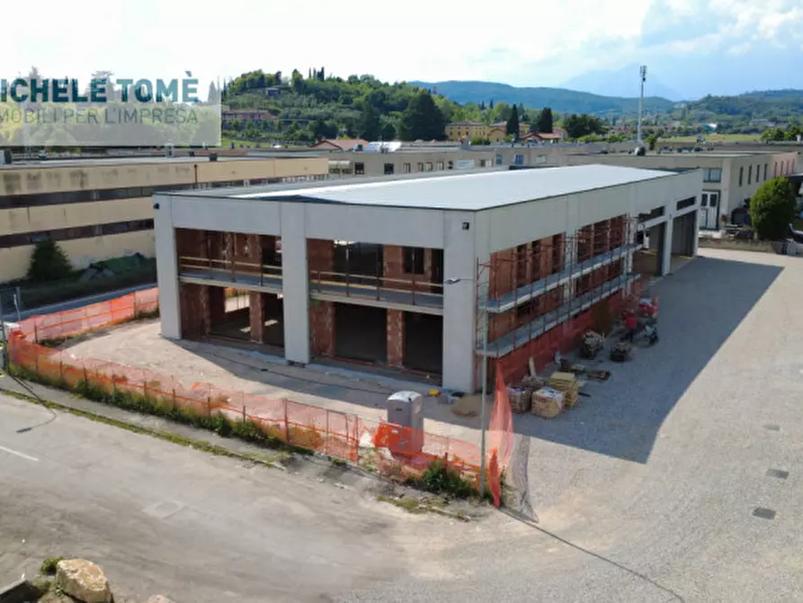 Immagine 7 di Ufficio in affitto  in via san giuseppe artigiano a Costermano sul Garda