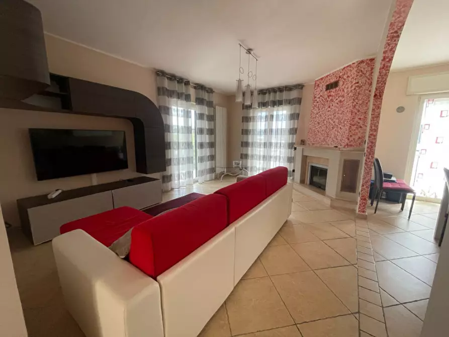 Immagine 7 di Appartamento in vendita  in Via Nitti a Marsicovetere