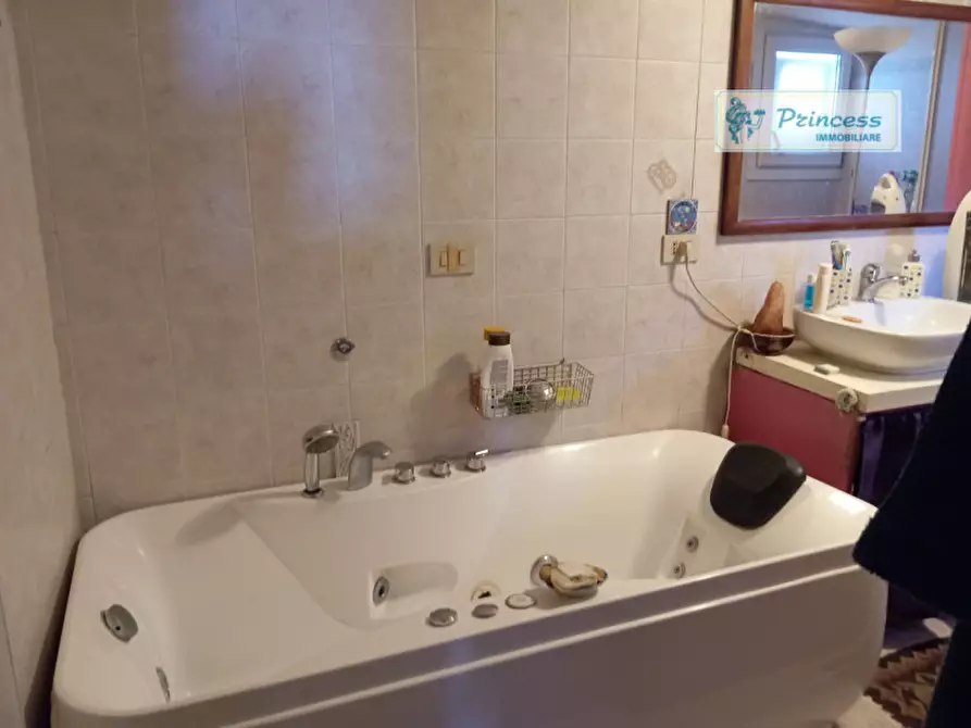 Immagine 13 di Villetta a schiera in vendita  in Contrà sessegolo 30 a Schio