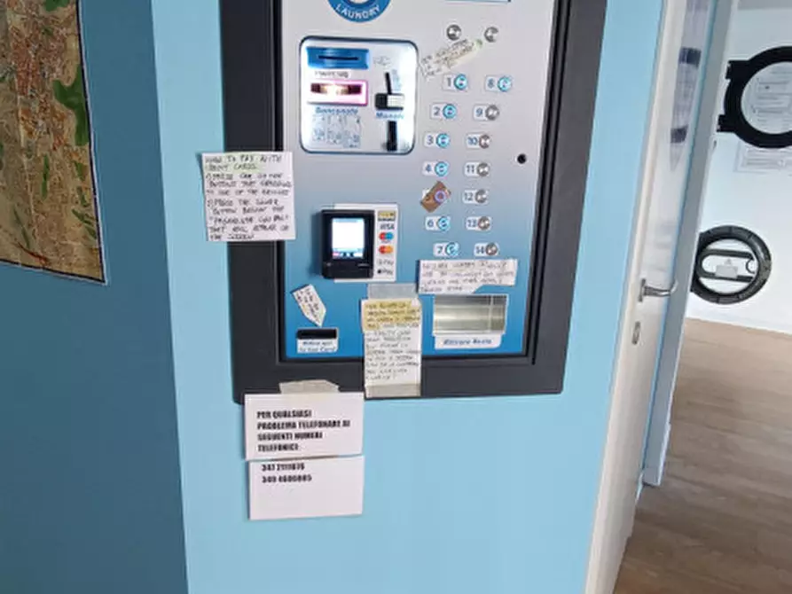 Immagine 5 di Attività commerciale in vendita  in Via Annibale Vecchi 105 a Perugia