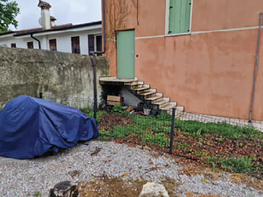 Immagine 4 di Palazzo in vendita  in Vai San Carlo a Volpago Del Montello