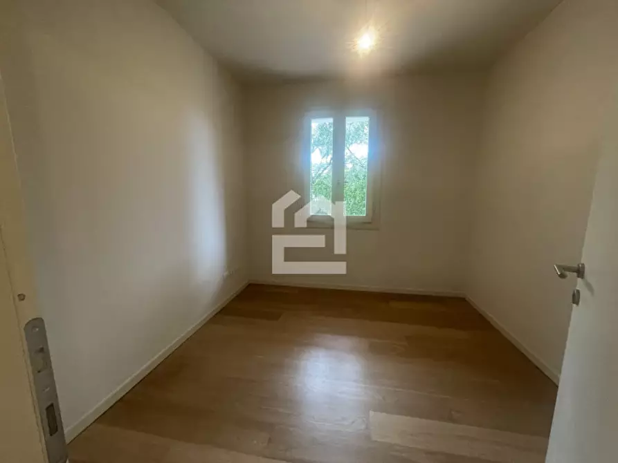 Immagine 8 di Appartamento in vendita  in via castellana a Soiano Del Lago