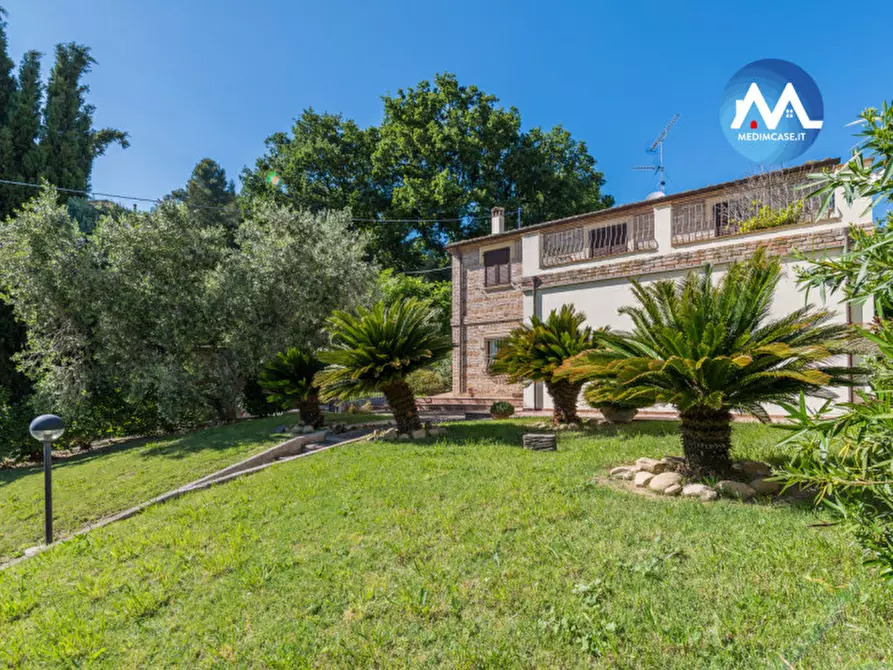 Immagine 1 di Casa indipendente in vendita  in strada dei canneti a Pesaro