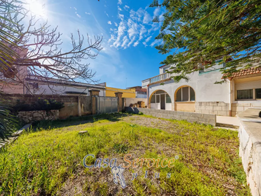 Immagine 6 di Villa in vendita  in Via Francesco Crispi a Taurisano