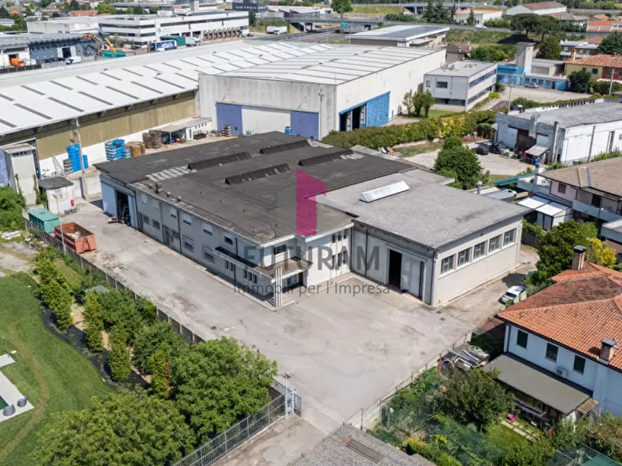 Immagine 3 di Capannone industriale in vendita  in VIA DE GASPERI,80 GRISIGNANO DI ZOCCO a Grisignano Di Zocco