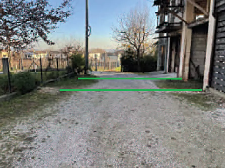 Immagine 3 di Magazzino in vendita  in Via Rui Stort a Farra Di Soligo