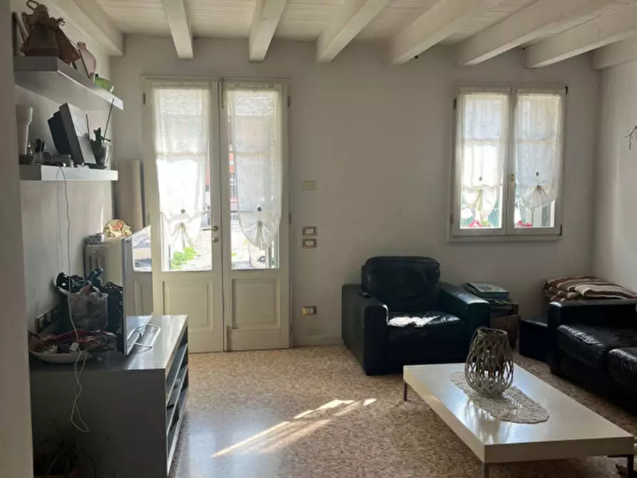 Immagine 2 di Villetta a schiera in vendita  in Via Roma a Caldogno
