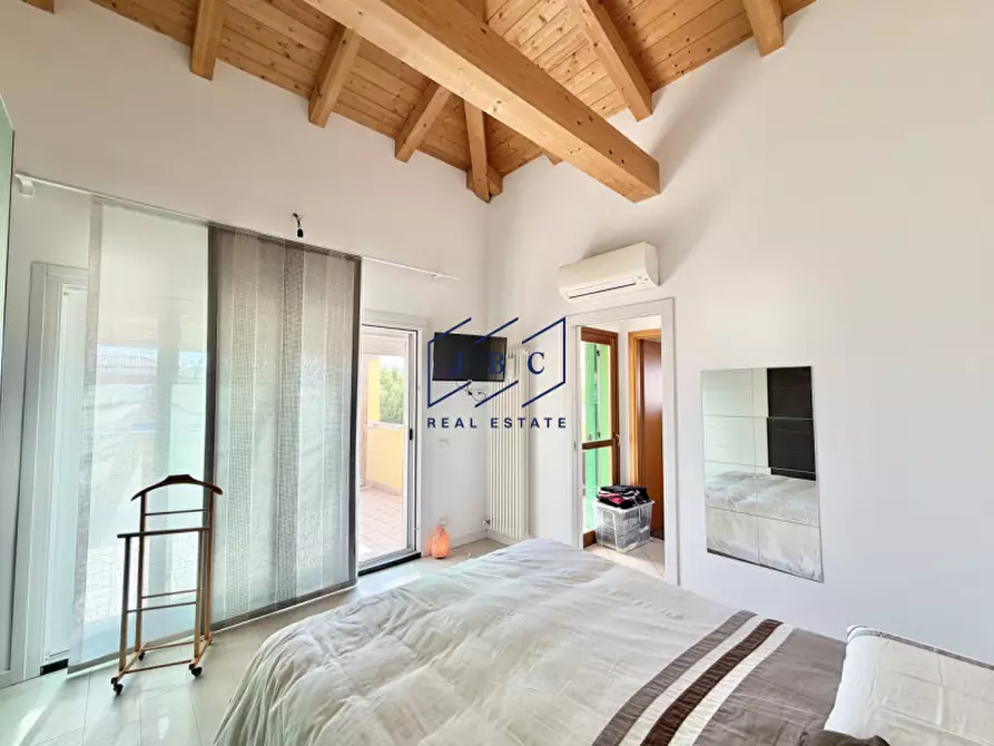 Immagine 23 di Appartamento in vendita  in VIA OLANDA n. 19 a Jesolo