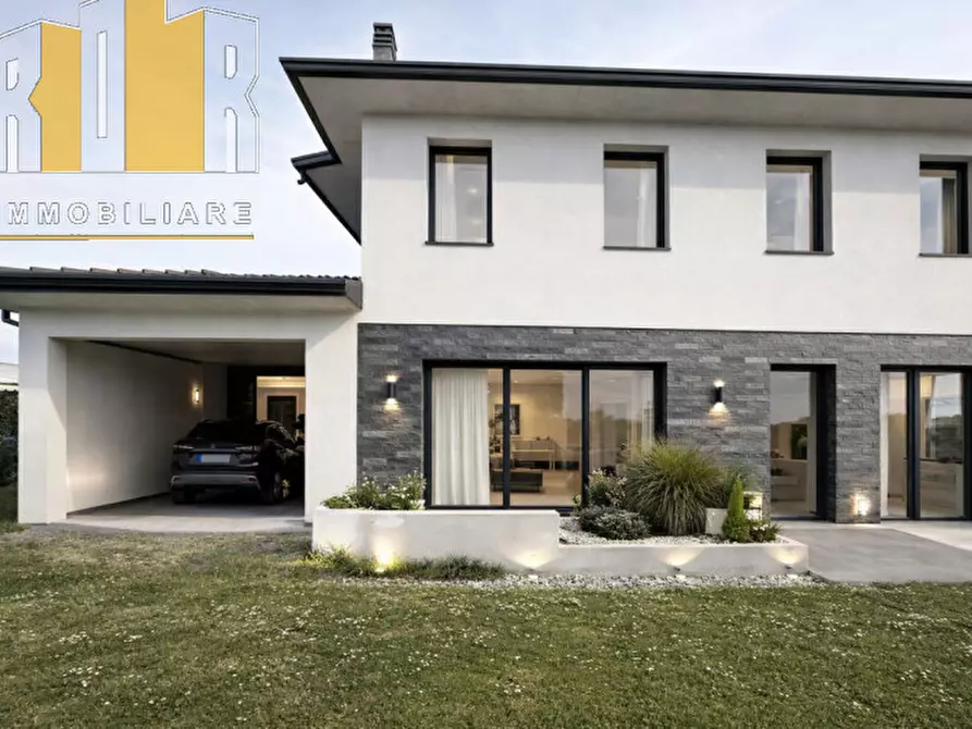 Immagine 1 di Casa bifamiliare in vendita  in Via Quattrocà 22 a Vigonza