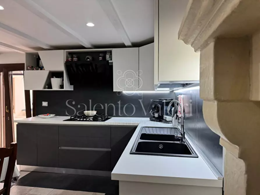 Immagine 14 di Palazzo in vendita  in Via San Martino 21 a Taviano