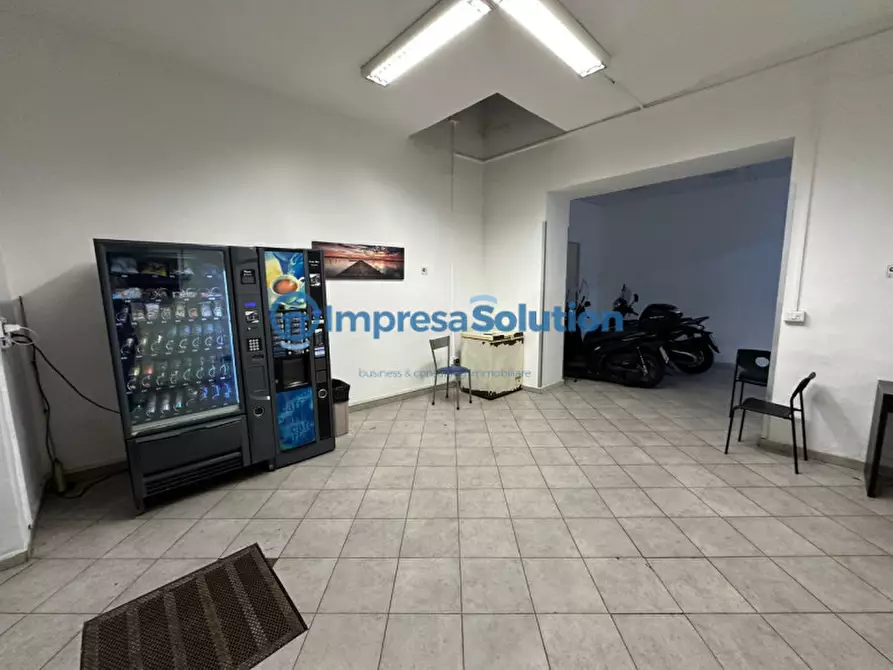 Immagine 7 di Attività commerciale in vendita  in Via Nuova Poggioreale a Napoli