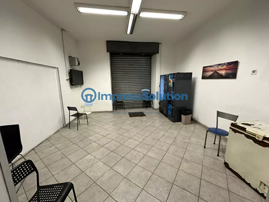 Immagine 8 di Attività commerciale in vendita  in Via Nuova Poggioreale a Napoli