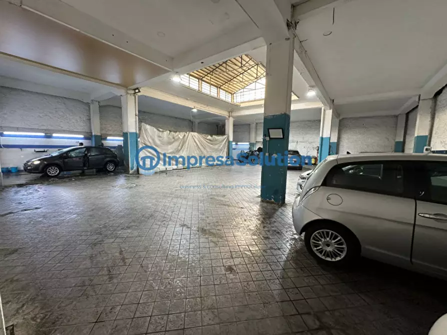 Immagine 15 di Attività commerciale in vendita  in Via Nuova Poggioreale a Napoli