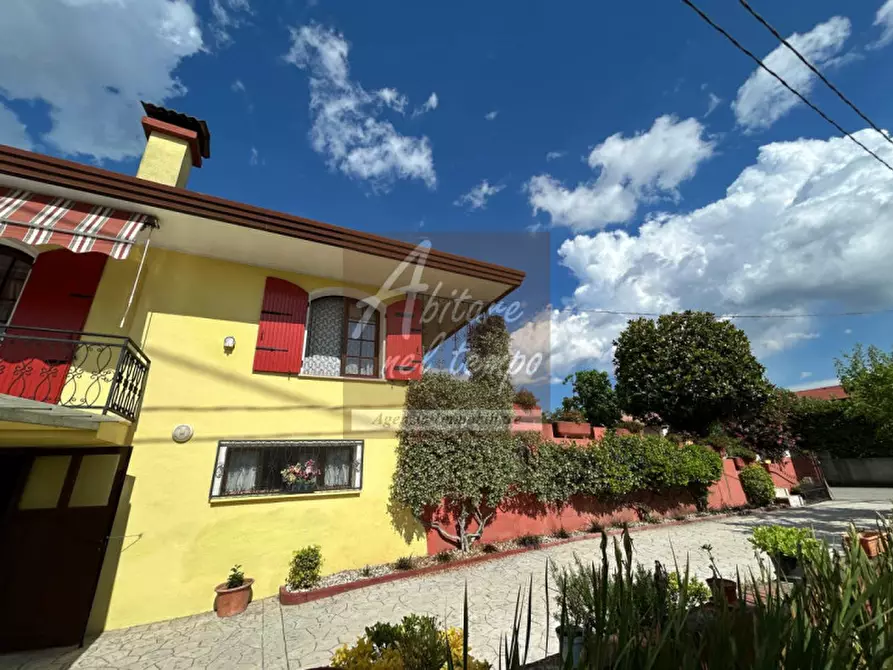 Immagine 3 di Casa bifamiliare in vendita  in Via Poppi a Cittadella