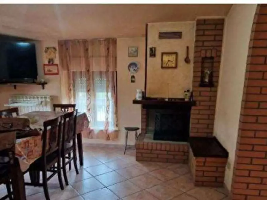 Immagine 11 di Appartamento in vendita  in Strada Ponte Resina Monte Acutello 7 - Perugia (PG) a Perugia