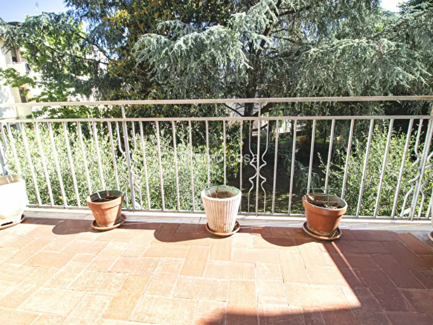 Immagine 5 di Appartamento in vendita  in Viale Galileo Galilei a Prato