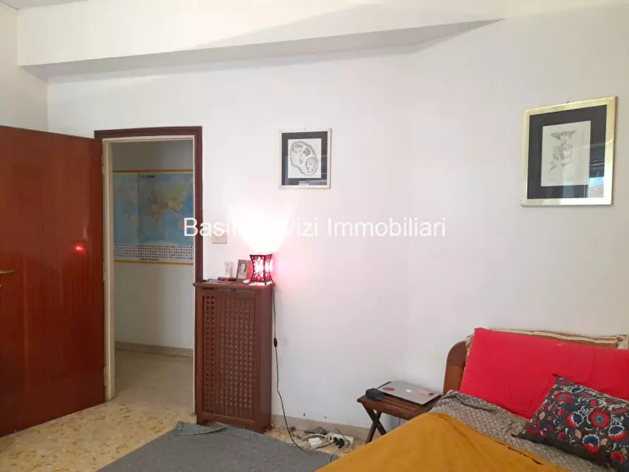 Immagine 25 di Appartamento in vendita  in Via Oderisi da Gubbio a Roma