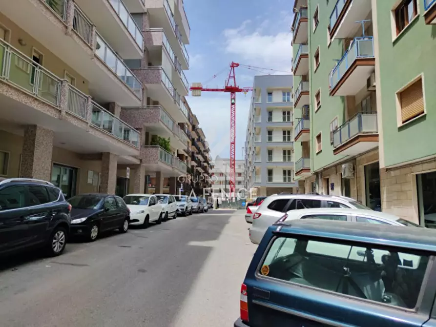 Immagine 21 di Laboratorio in vendita  in via delle scienze a Martina Franca