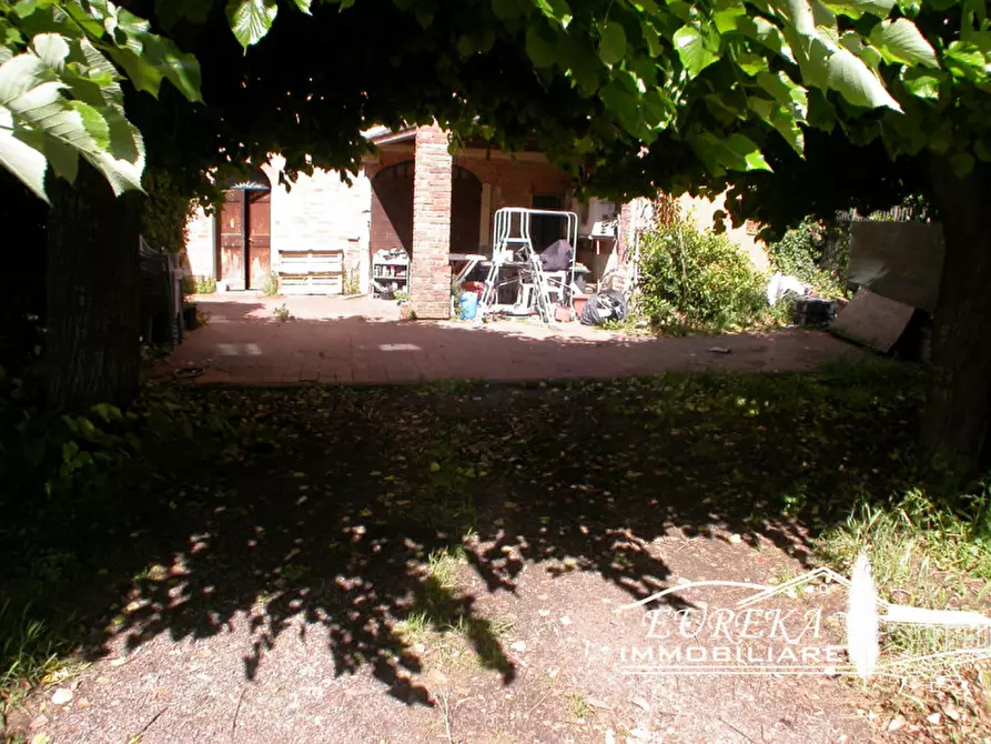 Immagine 36 di Appartamento in vendita  a Castiglione Del Lago