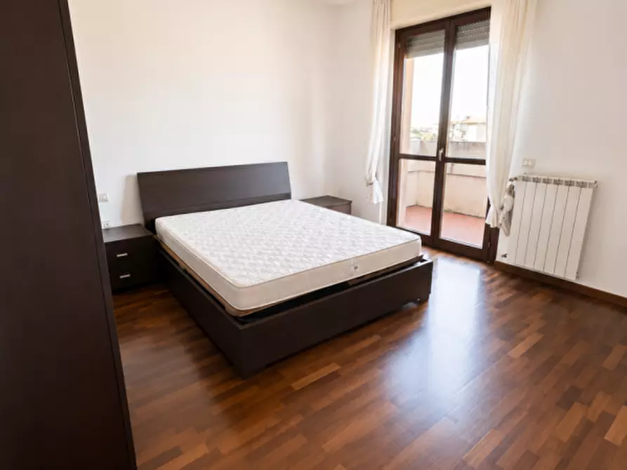 Immagine 4 di Appartamento in affitto  a Prato