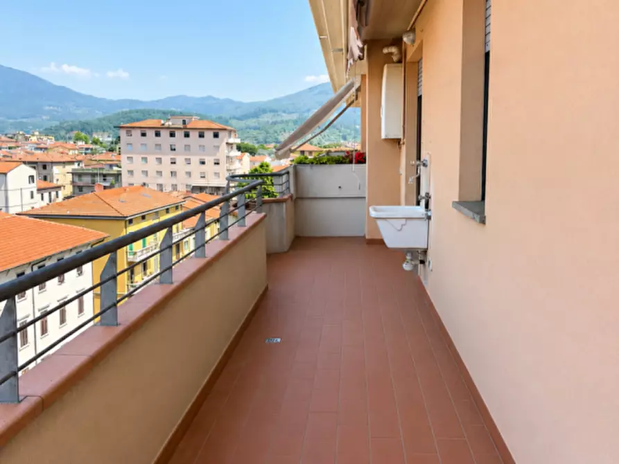 Immagine 7 di Appartamento in affitto  a Prato