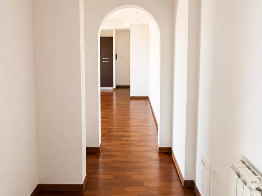 Immagine 9 di Appartamento in affitto  a Prato