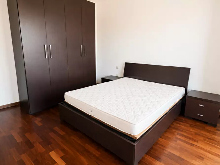 Immagine 10 di Appartamento in affitto  a Prato