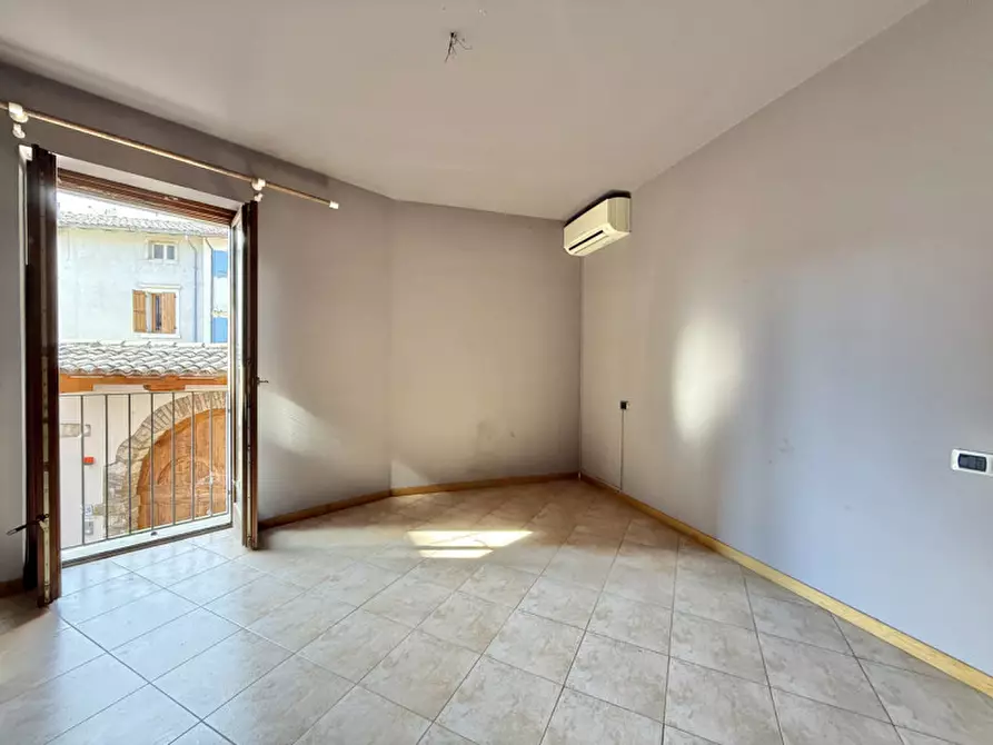 Immagine 8 di Casa indipendente in vendita  in Vicolo Chiesuolo 10 a Bardolino